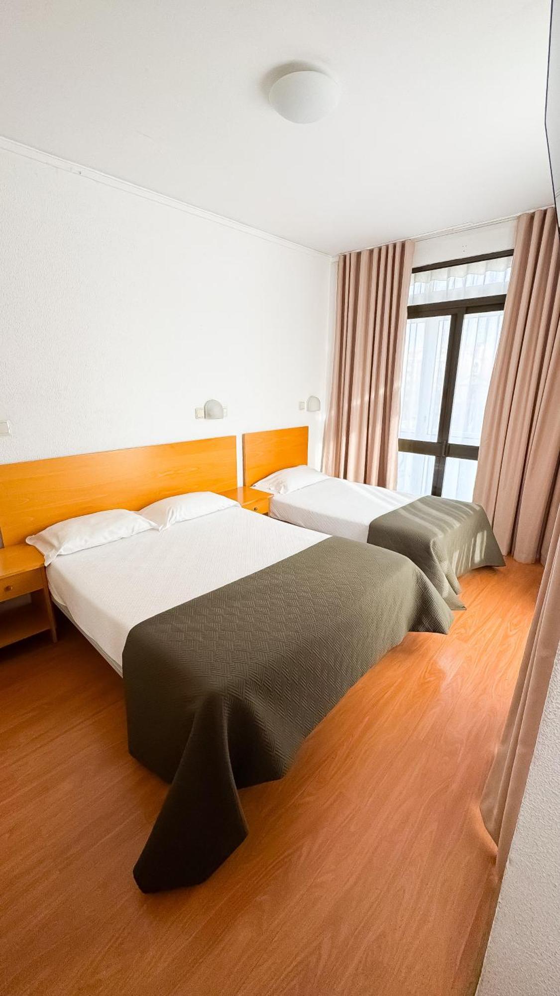 Hotel Mar Azul Ешпиньо Екстериор снимка